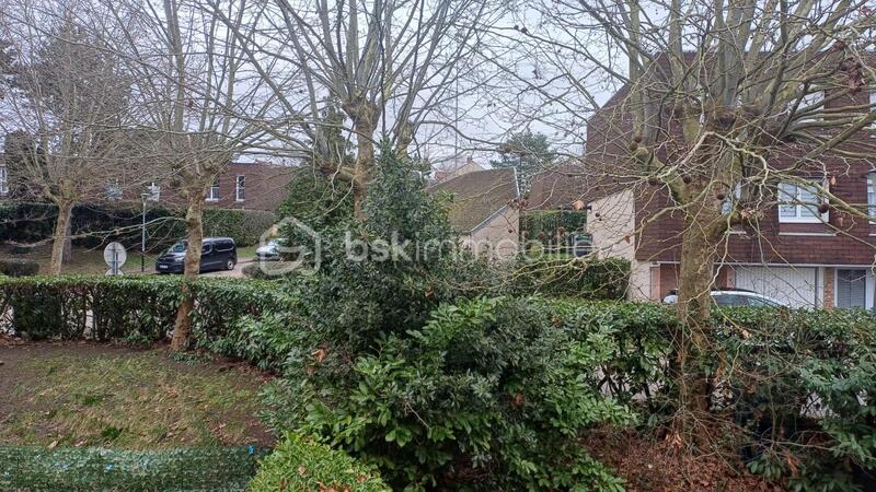 Maison - 94 m² - 5 pièces