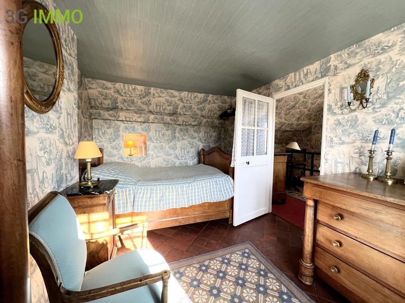 Villa - 236 m² - 12 pièces