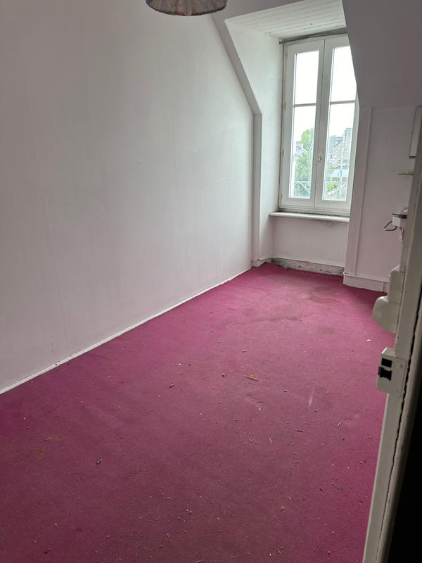 Maison - 176 m² - 11 pièces