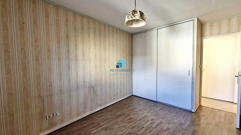 Appartement - 93 m² - 4 pièces