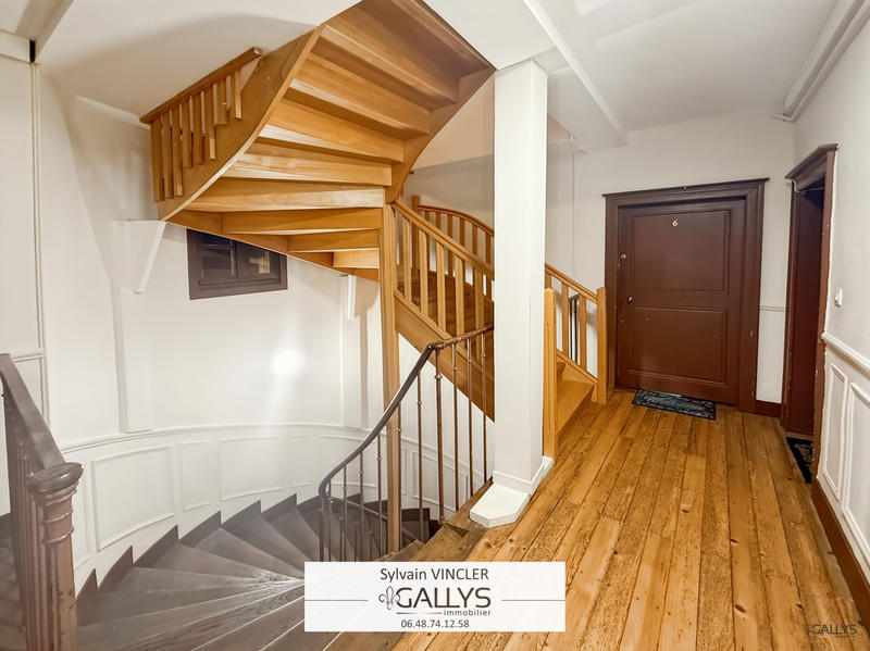 Maison - 94 m² - 5 pièces