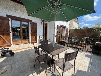 Maison - 121 m² - 5 pièces