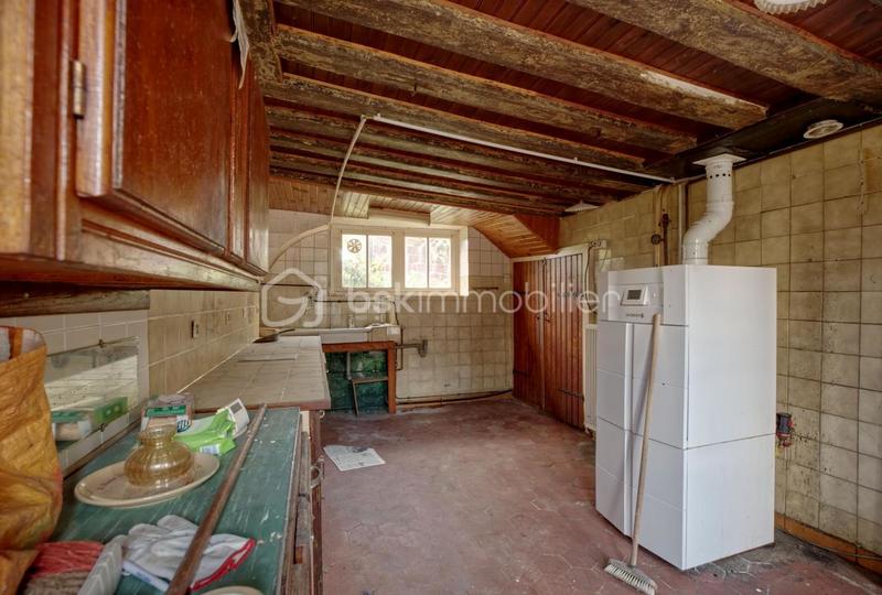 Maison traditionnelle - 234 m² - 6 pièces