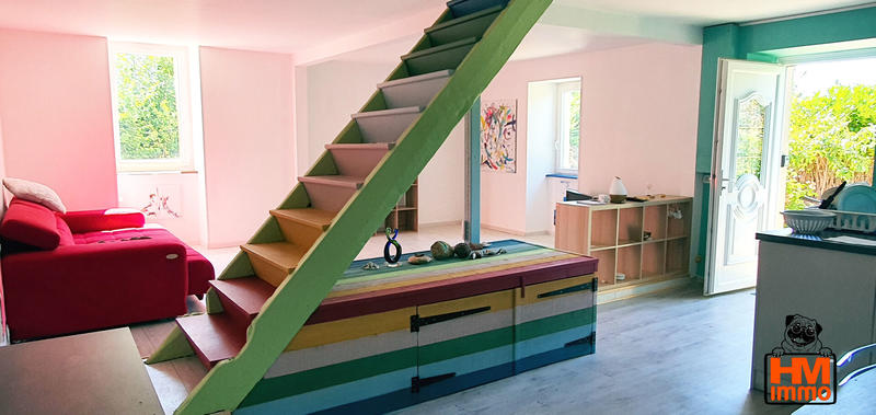 Maison - 215 m² - 7 pièces