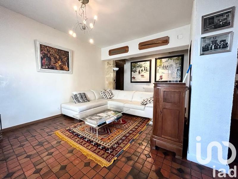 Maison - 213 m² - 7 pièces