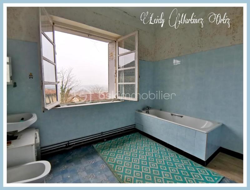 Maison - 170 m² - 6 pièces