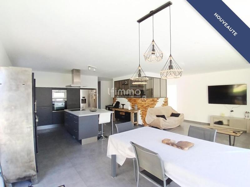 Maison - 120 m² - 5 pièces