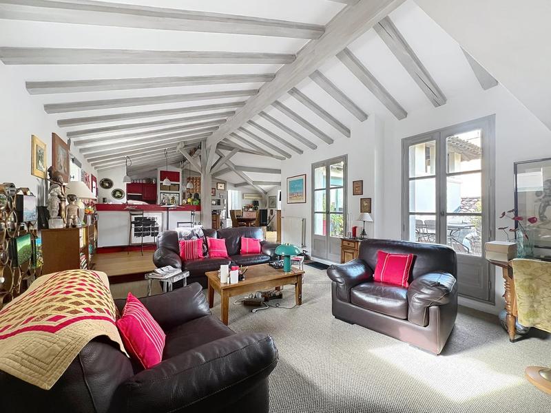 Appartement - 142 m² - 4 pièces