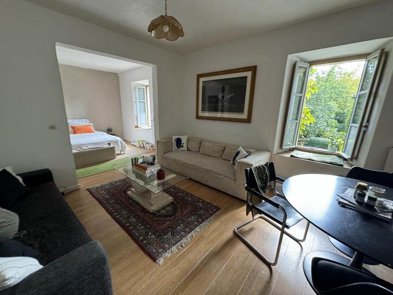 Propriété - 1 300 m² - 15 pièces