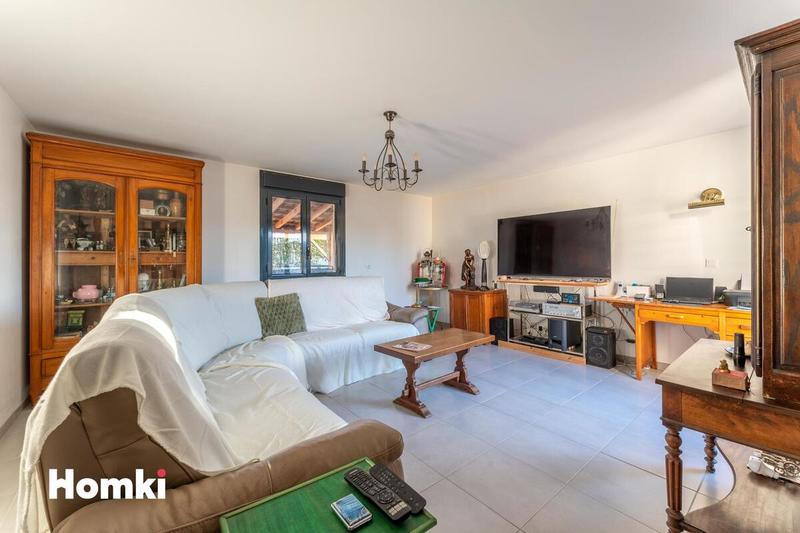 Maison - 180 m² - 6 pièces