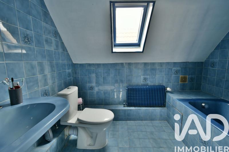 Maison - 222 m² - 6 pièces