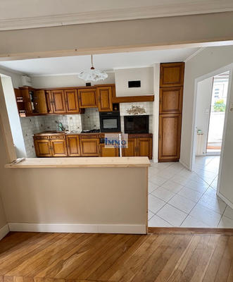 Maison - 91 m² - 7 pièces