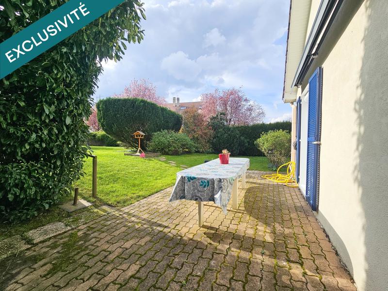 Maison - 227 m² - 10 pièces