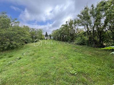 Maison - 245 m² - 6 pièces