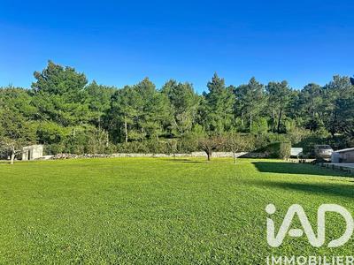 Maison - 230 m² - 8 pièces