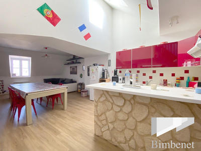 Appartement - 70 m² - 3 pièces