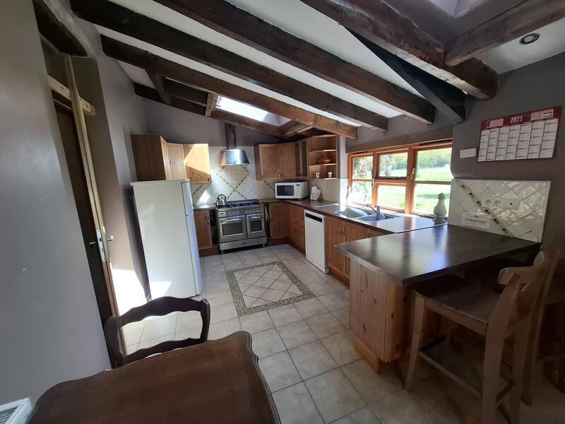 Maison ancienne - 400 m² - 16 pièces