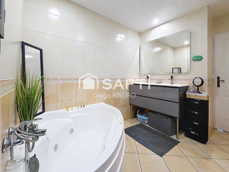 Maison - 134 m² - 5 pièces