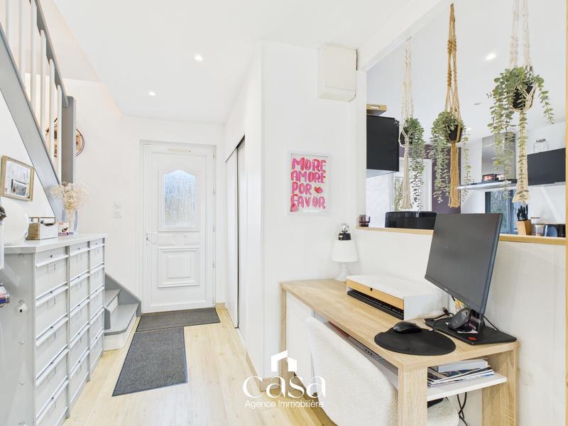 Maison - 93 m² - 5 pièces