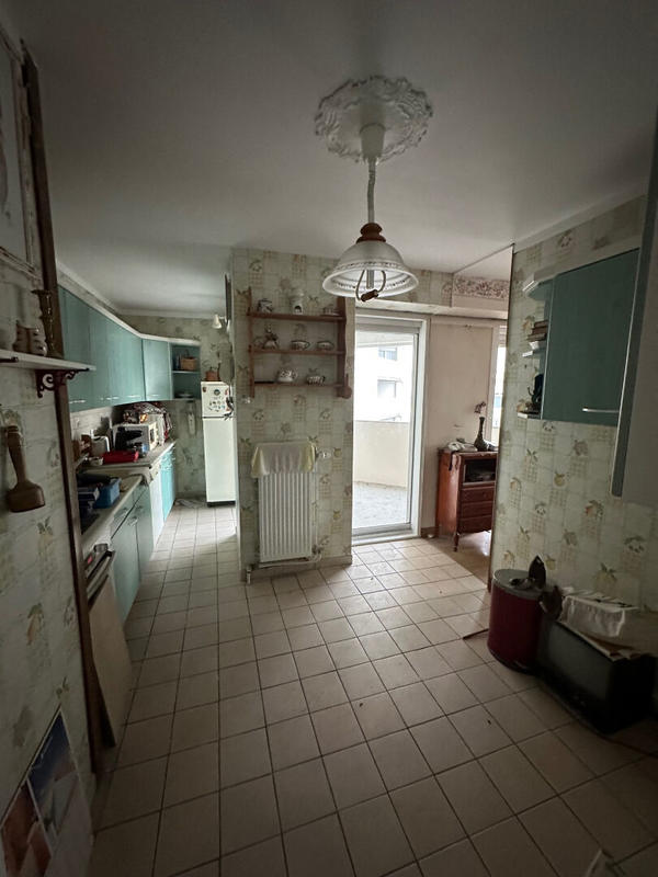 Appartement - 80 m² - 3 pièces