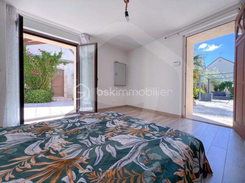 Maison ancienne - 446 m² - 8 pièces