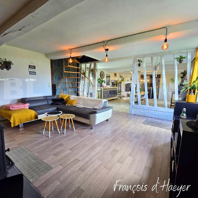 Maison - 143 m² - 6 pièces