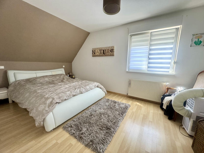 Maison - 211 m² - 7 pièces