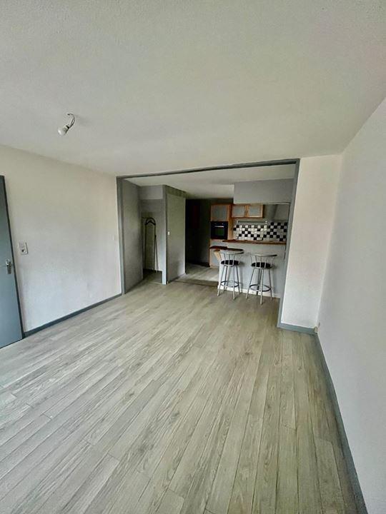 Appartement - 100 m² - 4 pièces