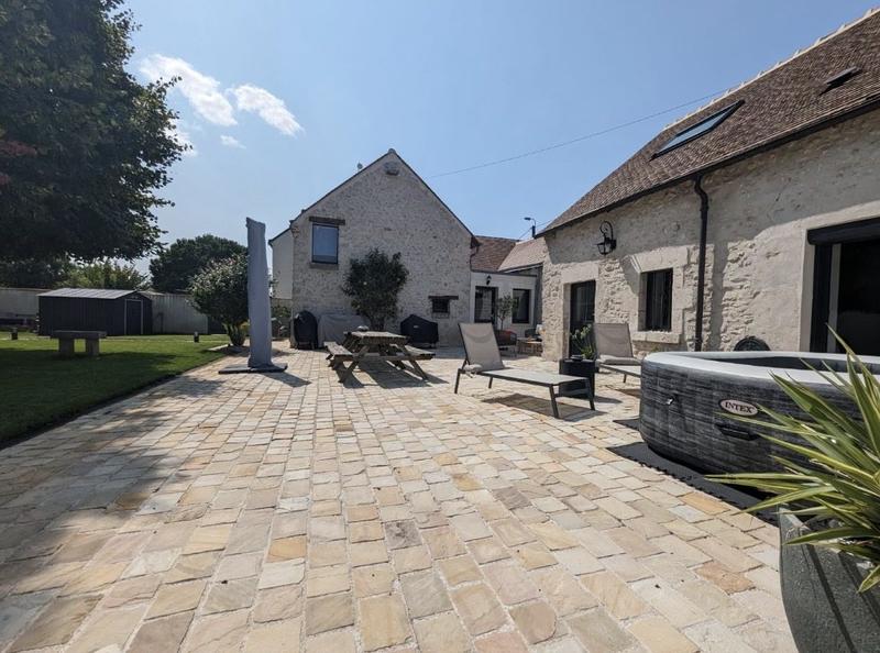 Maison ancienne - 199 m² - 5 pièces