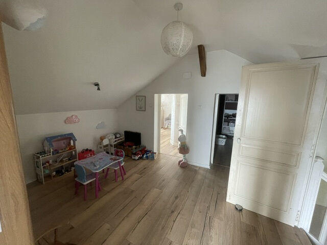 Maison - 98 m² - 5 pièces