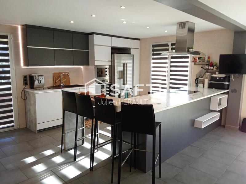 Maison - 197 m² - 7 pièces