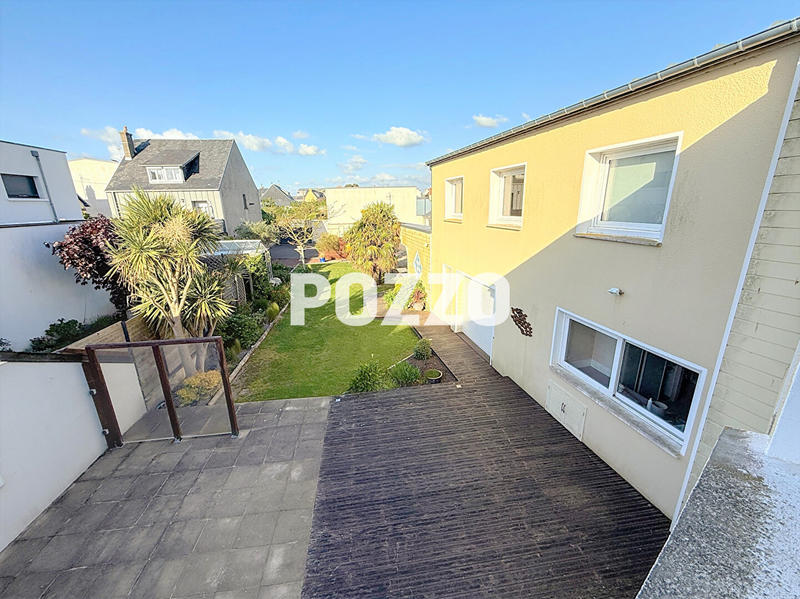 Maison - 345 m² - 8 pièces