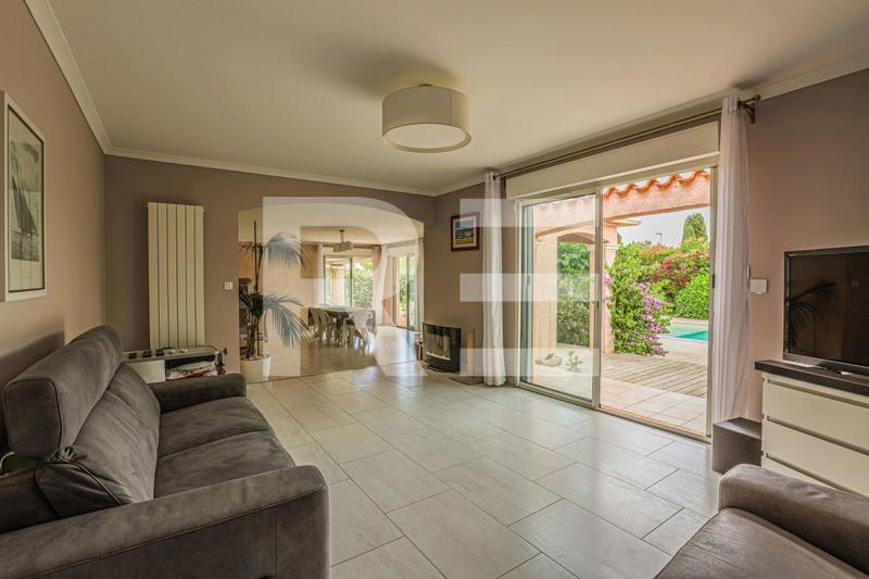 Villa - 188 m² - 7 pièces