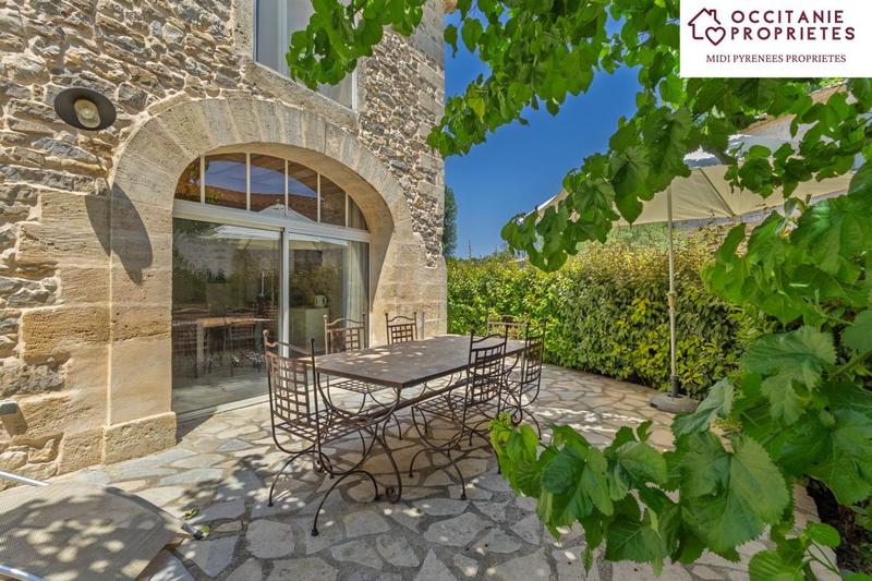 Propriété - 366 m² - 13 pièces