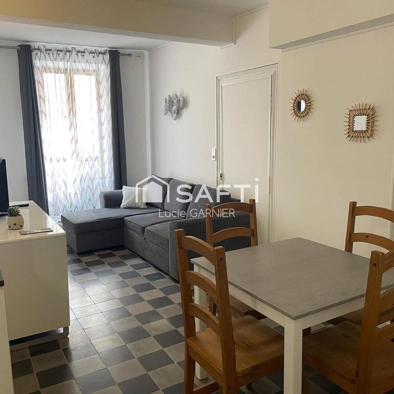 Maison - 300 m² - 13 pièces