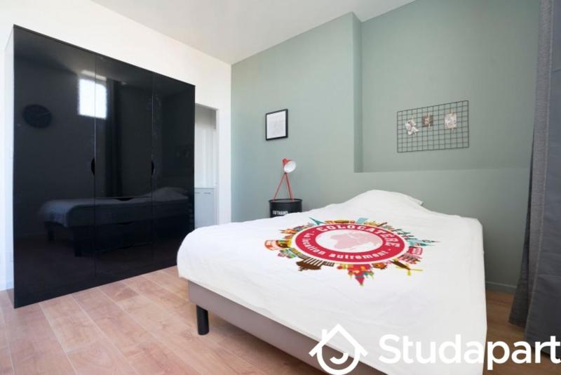 Chambre - 15 m² - 1 pièce