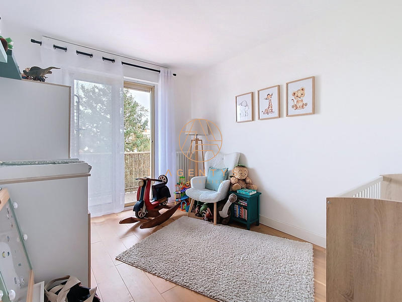 Appartement - 88 m² - 5 pièces