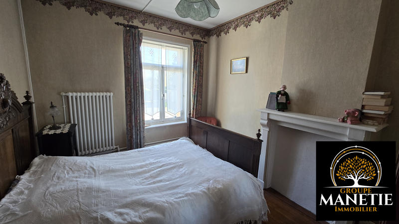 Maison traditionnelle - 142 m² - 8 pièces