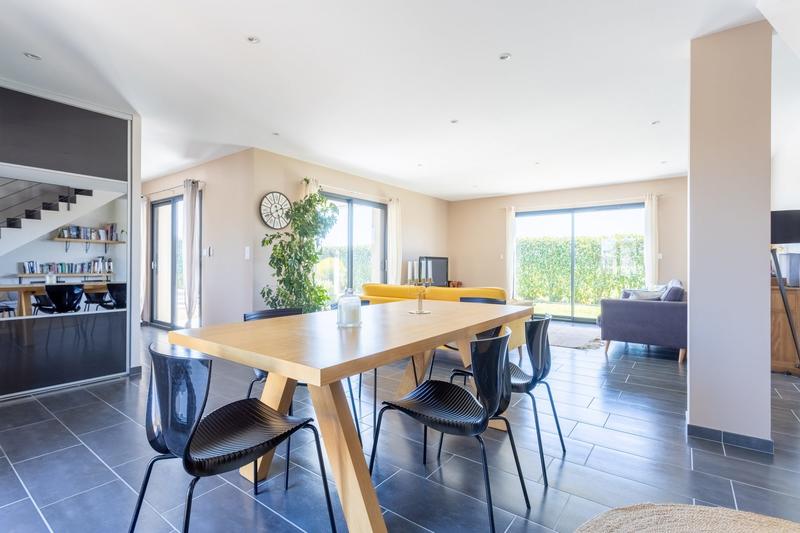 Maison contemporaine - 155 m² - 5 pièces