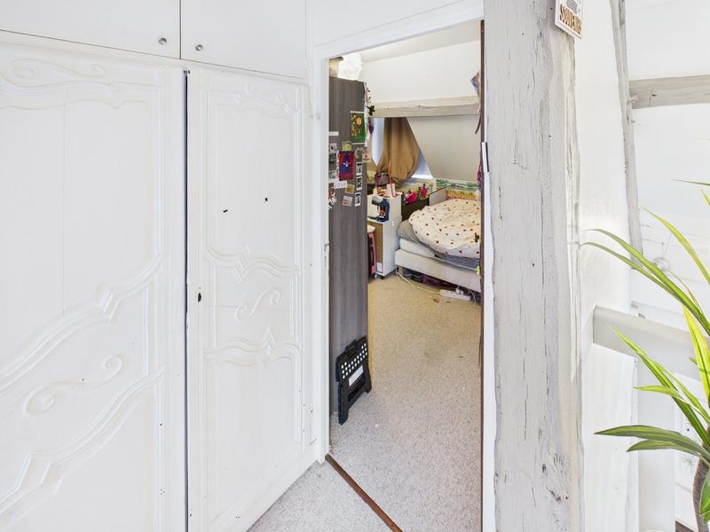 Maison - 600 m² - 7 pièces