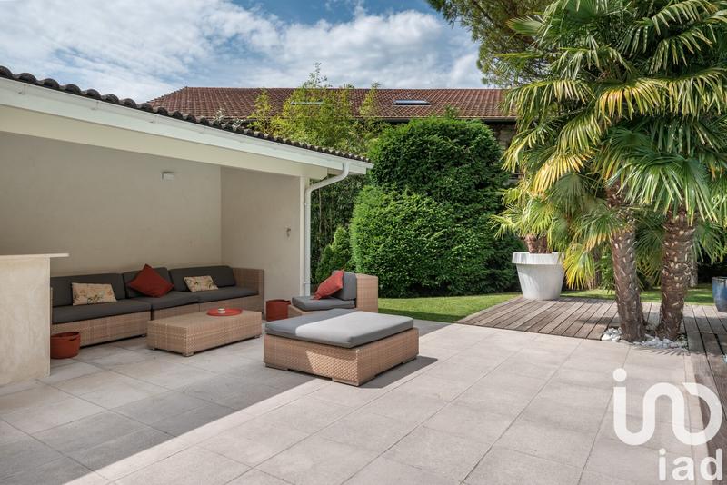 Maison de maîtres - 200 m² - 8 pièces