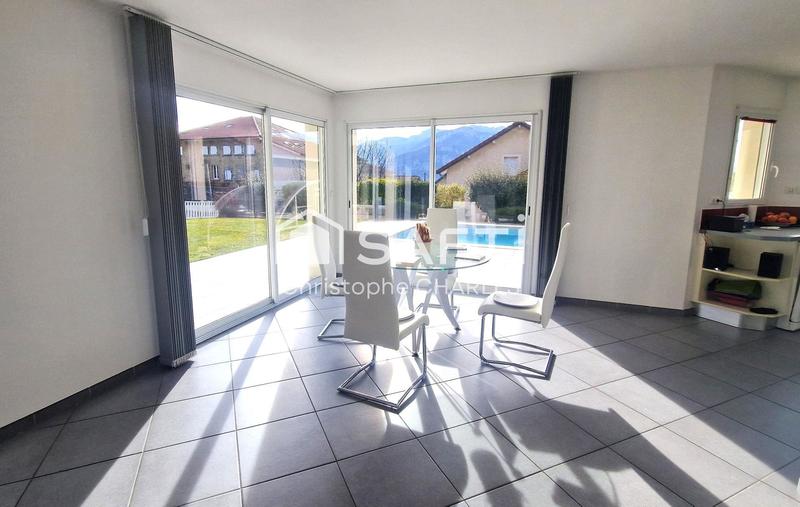 Maison - 120 m² - 5 pièces