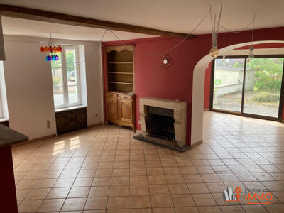 Maison - 163 m² - 8 pièces