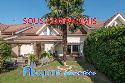 Maison - 119 m² - 5 pièces