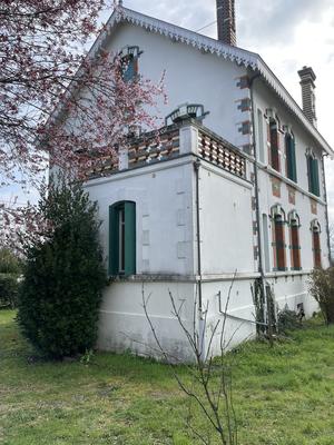 Maison traditionnelle - 153 m² - 7 pièces
