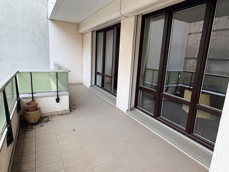 Appartement - 102 m² - 5 pièces