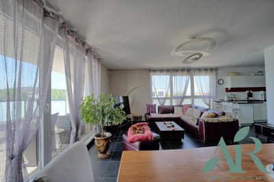 Appartement - 106 m² - 5 pièces