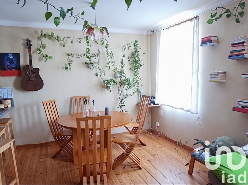 Maison - 185 m² - 8 pièces