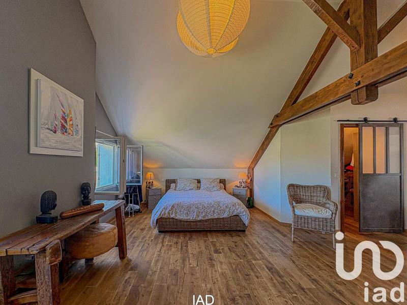 Maison - 240 m² - 7 pièces