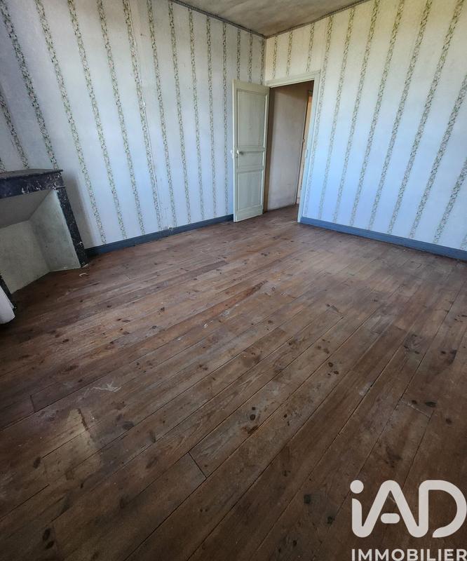 Maison - 256 m² - 5 pièces